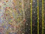 Une femme pense entre les étoiles